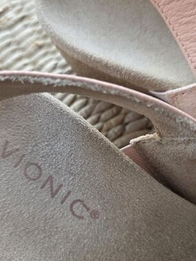 Vionic Pink Leather Slingback Sandals Rosegold hardware Size 8 Comfort Support